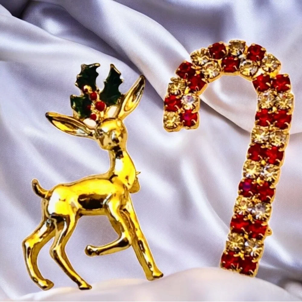 Christmas Vintage Brooch Gerrys Reindeer Enamel + Rhinestone Candy Cane